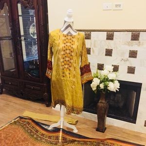 ❌❌SOLD ❌❌Pakistani designer Lawn dress